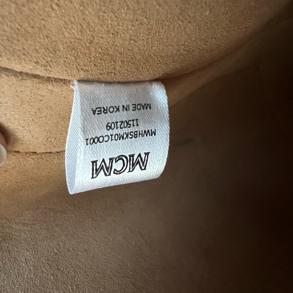 MCM shoulder bag leather cognac brown adjustable strap - Picture 2 of 14